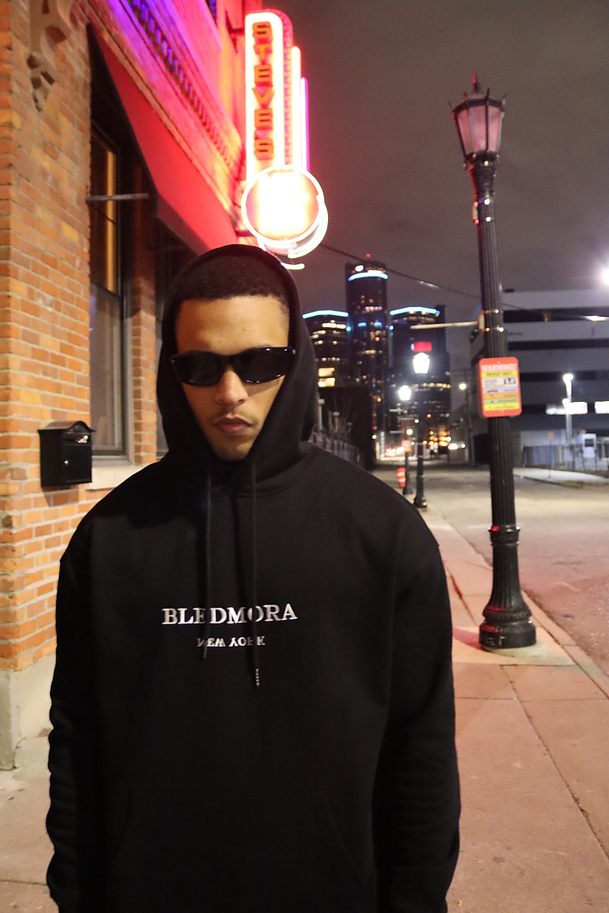 Oversized Hoodie with Moon & Raven Graphic